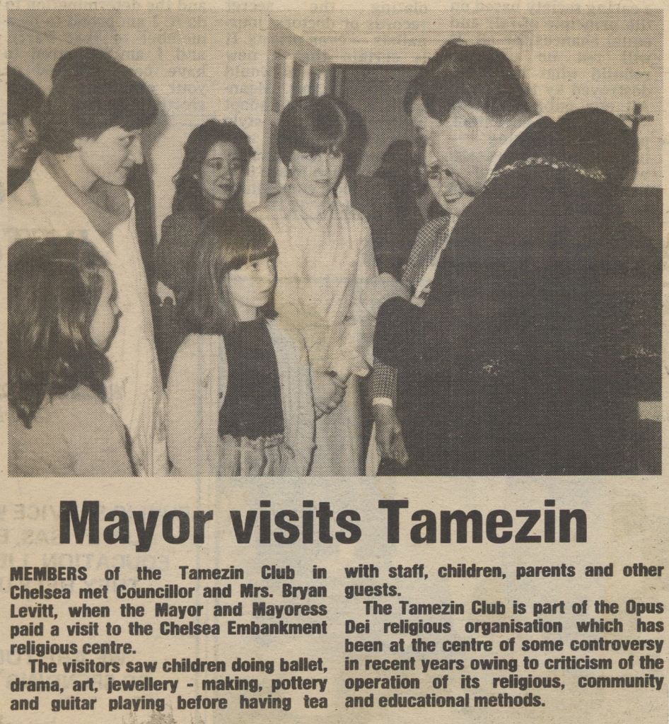 19830603 MAYOR BRYAN LEVITT TAMEZIN CLUB CN.jpg